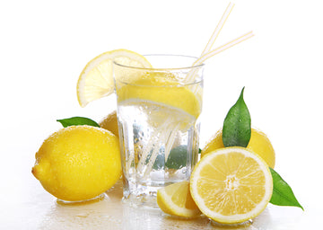 Smart Morning Rituals & the Incredible Benefits of Lemon Water